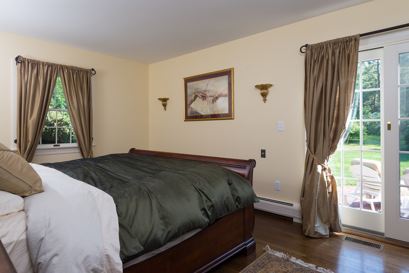 9 Cotuit Bay Drive, Cotuit, MA, 02635 Robert Paul Properties