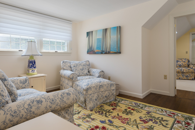 9 Cotuit Bay Drive, Cotuit, MA, 02635 Robert Paul Properties